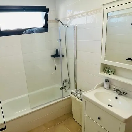 Oliral Villa *
