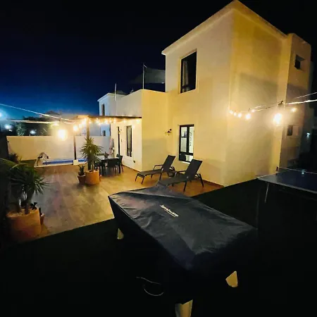 Oliral Villa *